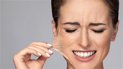 قناع النعناع والعسل لتقشير جميع أنواع البشرة 