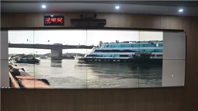 تسيير باخرتين سياحيتين بعد شحوطهما بمياه النيل في بني سويف (صور)