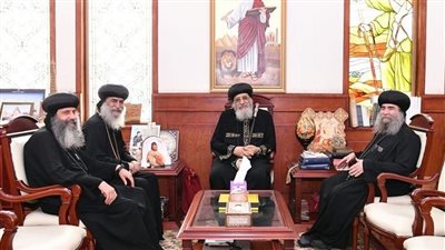 البابا تواضروس يتلقى تقريرا عن إيبارشية نجع حمادي