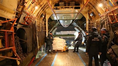 بريطانيا والأردن يسقطان مساعدات جوية على مستشفى في شمال غزة