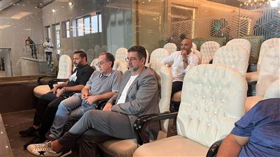 فيتوريا يحضر مباراة الزمالك وزد من ستاد القاهرة 