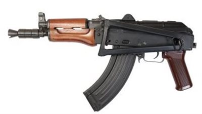 تجديد حبس تاجر مخدرات ضبط بحوزته حشيش وبندقية آلية بالإسماعيلية