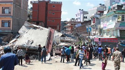 ارتفاع ضحايا زلزال نيبال إلى 119 حالة وفاة وإصابة أكثر من 100 آخرين (فيديو)