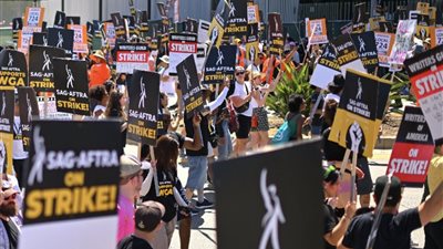 اليوم، اجتماع جديد لممثلي الشاشة في هوليوود مع تحالف المنتجين