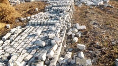 محافظ قنا: إجراءات صارمة للحفاظ على الأراضي الزراعية