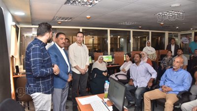 محافظ مطروح يتفقد دورة التدريب لتطوير منظومة الخدمات المحلية (صور)