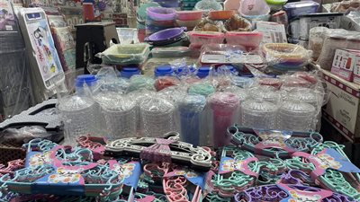 أسعار منتجات البلاستيك في الأسواق ونصائح للعروسة عند شراء الجهاز (فيديو وصور)