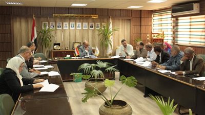 بمسح شامل للنباتات، جامعة أسيوط تبدأ تجميل الحرم الجامعي