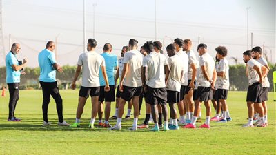 المصري يختتم استعداداته لمواجهة البنك الأهلي بمعسكر برج العرب (صور)