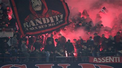 جمهور ميلان يتضامن مع فلسطين: أوقفوا كل الحروب