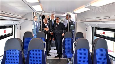  نيابة عن السيسي، مدبولي يفتتح فعاليات المعرض والمؤتمر الدولي للنقل الذكي، ويشهد التشغيل التجريبي للمرحلة الثالثة والنهائية من الخط الثالث للمترو ومونوريل شرق النيل