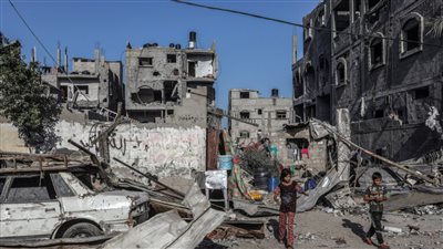 بعد استهدافه بالقصف الإسرئيلي، تعرف على مخيم المغازي (فيديو)