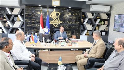 توفير السلع الغذائية والاستهلاكية بأسعار مخفضة فى أسوان(صور)