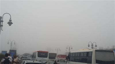 الشبورة المائية تغلق شوارع وميادين الإسكندرية وتعطل الحركة المرورية (فيديو)