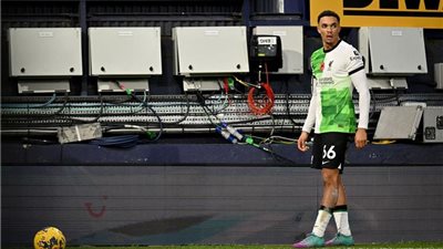 ليفربول يتعادل سلبيا أمام لوتون في الشوط الأول 