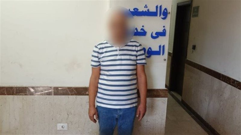 القبض على تاجر عمله