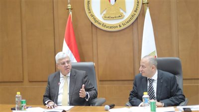 توصيات وزير التعليم العالي للمجلس الأعلى للتعليم التكنولوجي.. التوسع في الشراكة مع الجامعات الدولية.. والمتابعة الدورية لانتظام العملية التعليمية لضمان نجاح التجربة