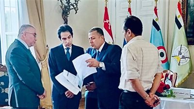  السفارة المصرية فى روما تستقبل الشباب المصري من الدول الأوروبية لتسوية الموقف التجنيدي (صور)