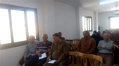 حوار مجتمعي بإحدى قرى قنا حول المشروعات المقترحة ضمن برنامج التنمية المحلية