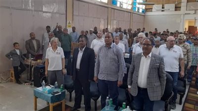 رئيس مدينة الطود يشهد تخريج فصلي التركيبات الكهربائية وشبكات المياه بمدرسة العديسات