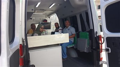 استمرار تشغيل سيارات الخدمات التكنولوجية المتنقلة بدمنهور