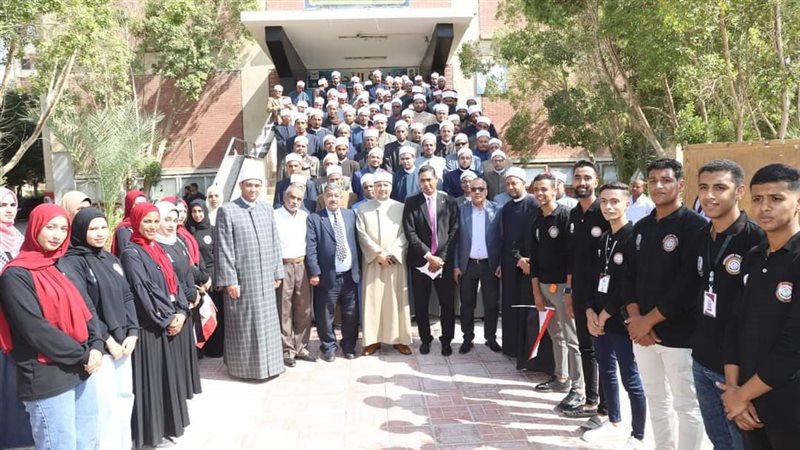 رئيس جامعة جنوب الوادى