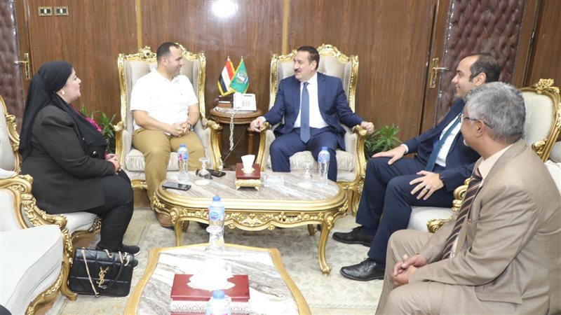 محافظ المنوفية ووفد