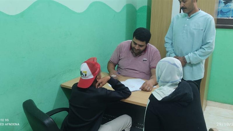 عيادة مسائية للمراهقين