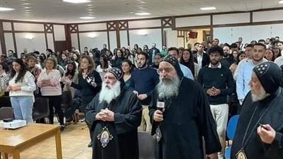 3 أساقفة في المؤتمر السنوي لشباب إيبارشية باريس وشمال فرنسا