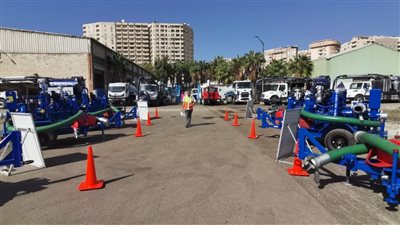 مياه قنا تشارك باصطفاف المعدات الخاصة بمجابهة الأزمات وكوارث السيول