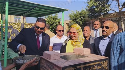 وزيرة التضامن ومحافظ الدقهلية يضعان حجر أساس مركز بالوعي مصر بتتغير للأفضل (صور)