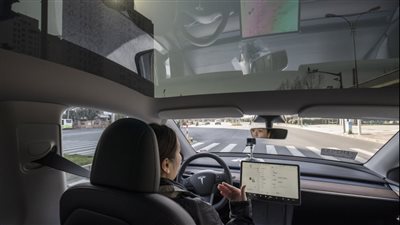 تسلا ترفع أسعار 