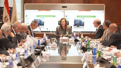 وزيرة التخطيط والتنمية الاقتصادية تترأس اجتماع مجلس إدارة بنك الاستثمار القومي