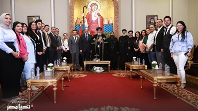 حملة السيسي الانتخابية تزور الكنيسة الأرثوذكسية وتلتقي البابا تواضروس (صور)