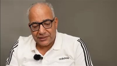 بيومي فؤاد يتجاهل أزمته الأخيرة، ويروج لمسرحيته الجديدة في موسم الرياض (فيديو)