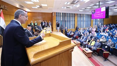  عمرو طلعت: الاتصالات أعلى القطاعات الإنتاجية نموا خلال 2023