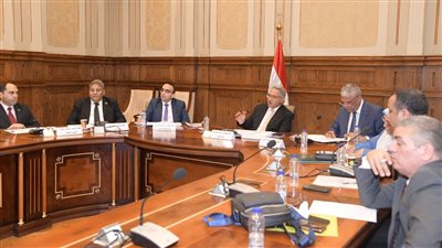 محلية البرلمان تناقش أزمة مستأجرى محال موقف سيارات بالقنطرة غرب