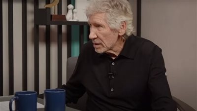 فنان بريطاني شهير يشكك في الرواية الإسرائيلية بعدم معرفتهم عن عملية طوفان الأقصى (فيديو)