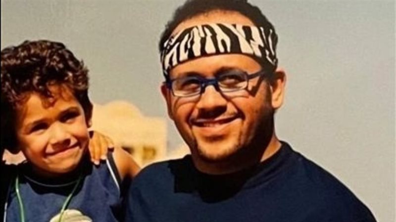 هشام عباس وابنه،فيتو