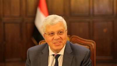 وزير التعليم العالى يغادر إلى باريس للمشاركة في مؤتمر اليونسكو
