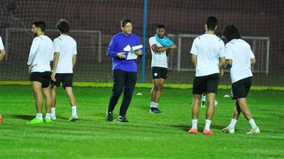 أيمن الرمادي يحذر لاعبي سيراميكا من مواجهة الأهلي 