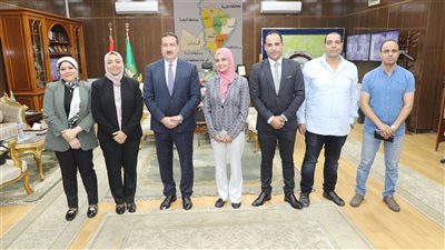 فريق عمل جائزة مصر للتميز الحكومي يلتقي محافظ المنوفية