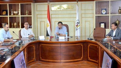 نائب محافظ بني سويف يلتقي مدربي 100 قائد سكاني لمناقشة خطة التدريب