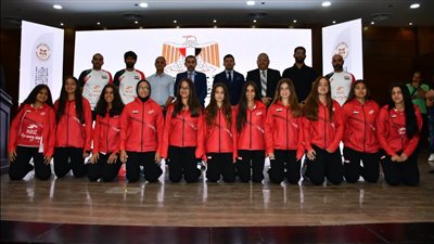 وزير الشباب والرياضة يكرم منتخب البادل تنس بعد الفوز بالبطولة العربية