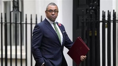 وزير خارجية بريطانيا يصل إلى السعودية ويلتقي نظرائه من الشرق الأوسط قبل اجتماع الجامعة العربية