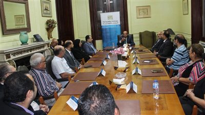 رئيس البورصة يلتقي بقيادات شركات الوساطة بالإسكندرية