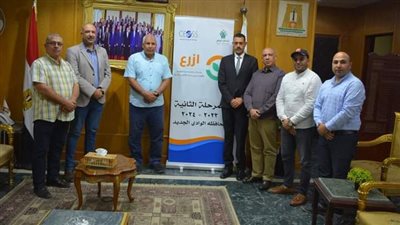 لاستصلاح 120 ألف فدان، محافظ الوادي الجديد يلتقي وفد مبادرة ازرع