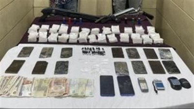 القبض على 3 أشخاص بحوزتهم 22 كيلو حشيش وأسلحة نارية بالقاهرة