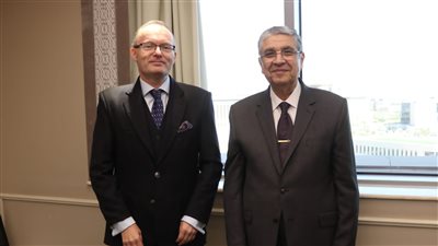 وزير الكهرباء يلتقي مع سفير التشيك لبحث الاستثمار في مجال الطاقة 