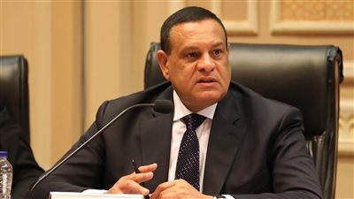 هشام آمنة: تنفيذ 6 دورات جديدة لرفع أداء 182 متدربًا من العاملين بالمحليات